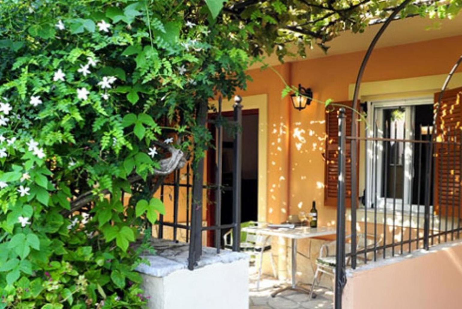 Foteini Apartment Agios Stefanos  Exterior foto
